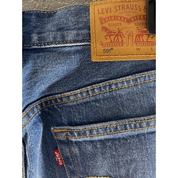 Levi’s 501 Straight Leg Raw Hem Wear & Tear Jeans - Picture 12 of 16